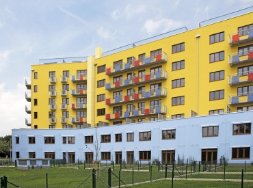 Obr. 8: Pohled na zadní stranu domu