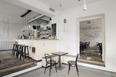 Prostory pro Café Lajka byly realizovány jako první