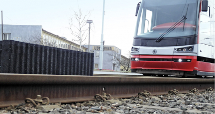 Obr. 5: Městská protihluková clona