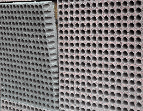 Obr. 6–9: Povrchové úpravy protihlukových stěn s využitím gumového granulátu