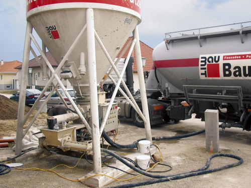 Pro dosažení vysoké kvality při provádění tradičních cementových potěrů lze dnes s výhodou použít průmyslově vyrobené Baumit suché směsi pro potěry