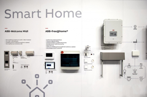 Nadstandardní spolupráce systémů ABB-free@home® a React, vytavovatel ABB, s. r. o.
