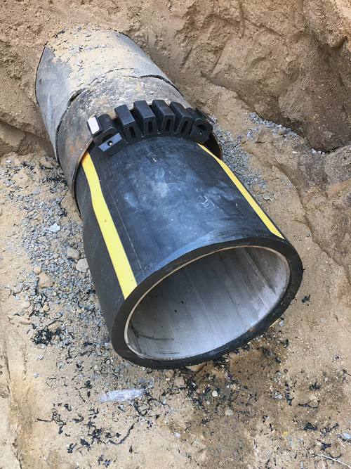 FIXBLOC – šikovný pomocník při rekonstrukcích a sanaci PE potrubí