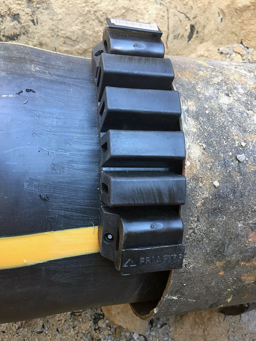 FIXBLOC – šikovný pomocník při rekonstrukcích a sanaci PE potrubí