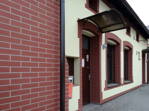 Imitace zdiva z lícových cihel pomocí speciálních kreativních omítek Cemix