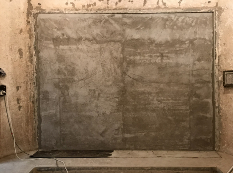 Obr. 5: Dozděná akusticky dělicí stěna z cihel Porotherm 25 AKU SYM po vybourání obvodové stěny