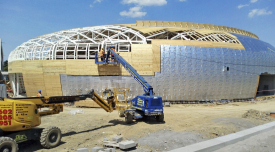 Obr. 11: Instalace vnitřních vrstev pláště – bednění a parotěsné fólie