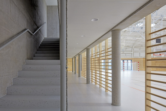 Obr. 19: Prostory zázemí oddělené žebřinami