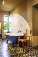 Interiéry s příčkami z nepálených cihel Heluz Nature Energy s hliněnou omítkou