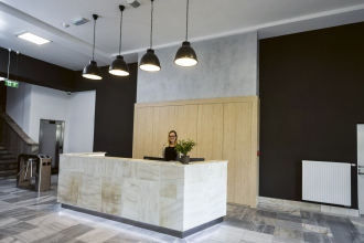 Vstupní část s recepcí