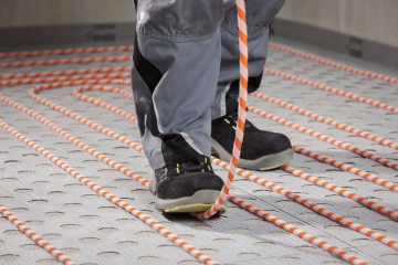 Plošné vytápění REHAU s inteligentní regulací