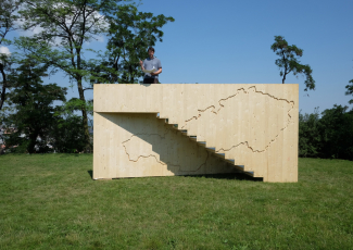 Protestní stupínek, 2021 Architects, foto Peter Lényi