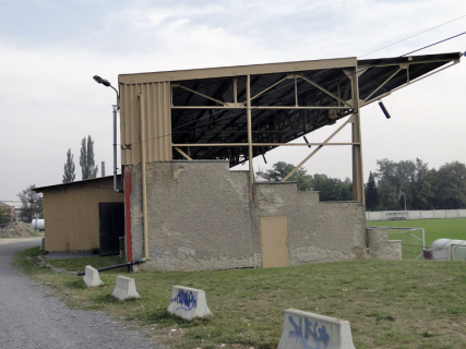 Tribuna před rekonstrukcí