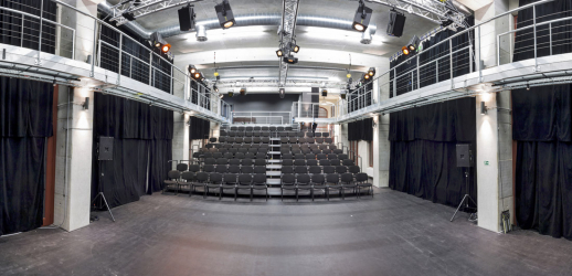 Hlavní sál pro 120 osob