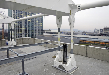 Obr. 23: Napojení ocelové konstrukce na železobeton na ose L