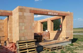 Roletový a žaluziový překlad HELUZ