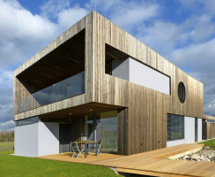 Obr. 4: Jihozápadní pohled – termicky oddělená lodžie v patře