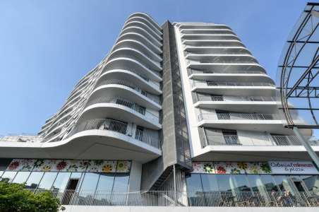 Luka Living rental apartments & shopping center, foto Jakub Pelnar