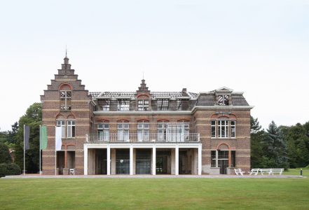 PC CARITAS; Melle, Belgie; autoři: Architecten De Vylder Vinck Taillieu; foto Filip Dujardin