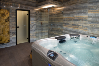 Nový showroom koupelen MARO v pražském Karlíně