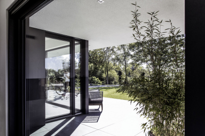 HS portály GENEO dávají na výběr z mnoha designů včetně plných barev a dřevodekorů 