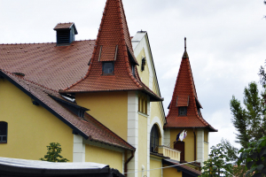 Obr. 10: Naklonenie štítovej steny von z objektu