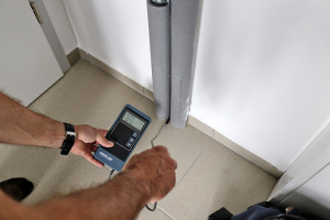 Netěsnost mezi potrubím