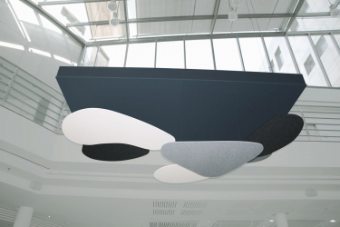 Knauf Cleaneo Single Smart nabízí tři barevné varianty – bílá, čedičově šedá a světle šedá