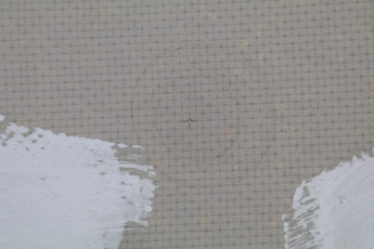 Střecha zdevastovaná kroupami a nápravná opatření (která jsou dokonce myšlena vážně)