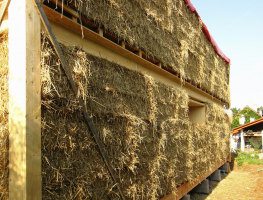 Obr. 8: Detail severní stěny