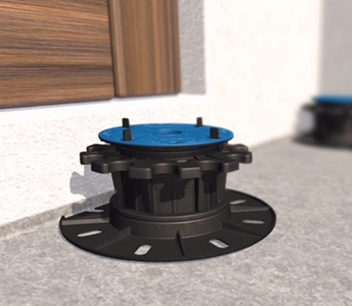 Terče stavitelné (obdobně i terče samonivelační) umístíme co nejblíže k rohu, popřípadě ke stěně. Vymezovací mezerníky, které nám budou překážet, odstraníme.