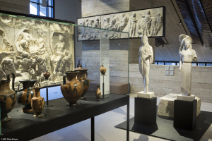 Clearsight je exkluzivní antireflexní sklo se speciálním povlakem, díky němuž jsou výlohy a vitríny téměř neviditelné