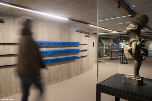 Clearsight je exkluzivní antireflexní sklo se speciálním povlakem, díky němuž jsou výlohy a vitríny téměř neviditelné