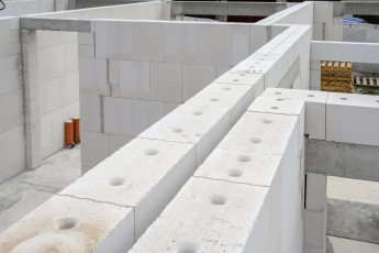 Velkoformátové tvárnice Silka Tempo na stavbě bytového domu v Rakovníku