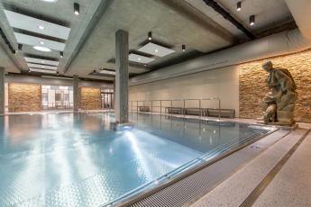 Komplex termálních bazénů Thermalium se skly Lacobel a Matelac