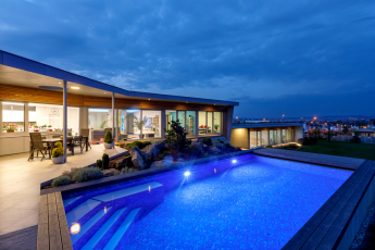 Rodinný dům v Českých Budějovicích z materiálů Heluz