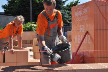 Nízkoenergetický dům postavíte z cihel HELUZ FAMILY 44 bez nutnosti dodatečného zateplení