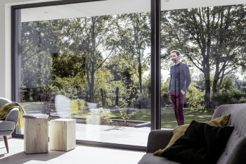 Nastal čas na výměnu první generace plastových oken?