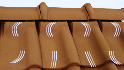 Vysoce efektivní liniové větrání představuje současný standard odvětrání šikmé střechy