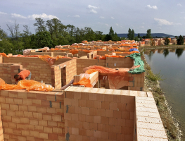 Heluz FAMILY 2in1, řadové domy v Michalovicích