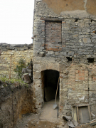 Historické zdi a klenby byly nejdříve očištěny, aby se zjistilo, v jakém jsou stavu