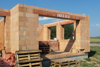 Nosný žaluziový a roletový překlad HELUZ