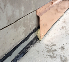 Obr. 17: Mechanická ochrana hydroizolace zaříznutá do podkladní konstrukce