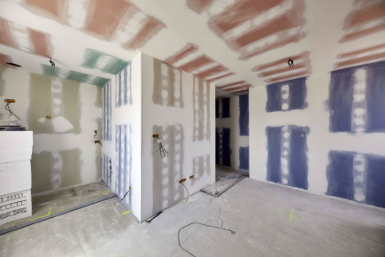 Mezibytové příčky Rigips v malometrážních bytech v Českomoravské „pokořily“ akustickou normu o šest decibelů