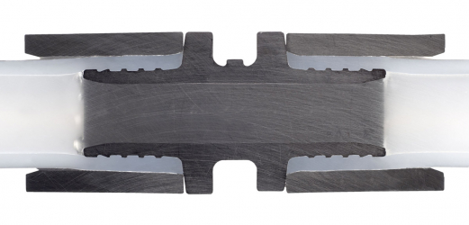 Vysoce pevný spoj je spolehlivý a jeho životnost je bezkonkurenční, proto také společnost REHAU dává na svůj systém záruku 10 let