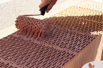 Zdění broušených cihel na silikátově-disperzní maltu HELUZ SIDI