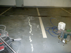 Injektáž trhliny v mezistropu garáží – polyuretanem