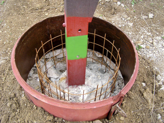 Obr. 9: Silně degradovaná patka připravená k dobetonování