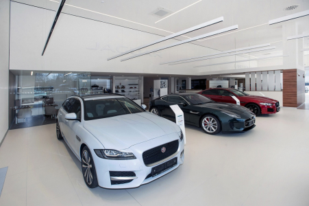 Showroom Jaguar v Hradci Králové