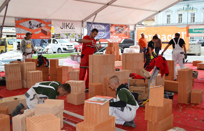 HELUZ opět podpořil soutěž studentů řemeslných oborů ŘEMESLO/SKILL